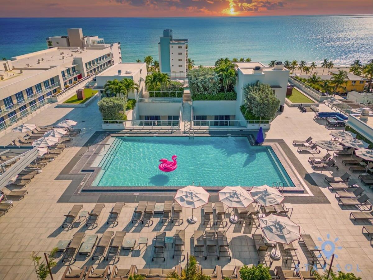 Hollywood Beach Broad - Walk - Amazing Pool - Hot Tub Apartment Exterior photo